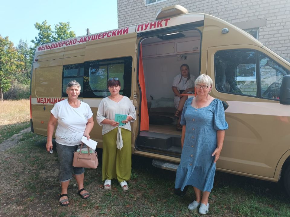 Врачи Новосветловской участковой больницы провели выездной прием в селе Давыдо-Никольское Врачи Новосветловской участковой больницы провели выездной прием в селе Давыдо-Никольское