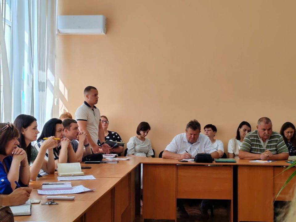Евгений Бондарь: Провел расширенное аппаратное совещание с руководителями структурных подразделений Администрации, представителями учреждений и организаций округа Евгений Бондарь: Провел расширенное аппаратное совещание с руководителями структурных подразделений Администрации, представителями учреждений и организаций округа
