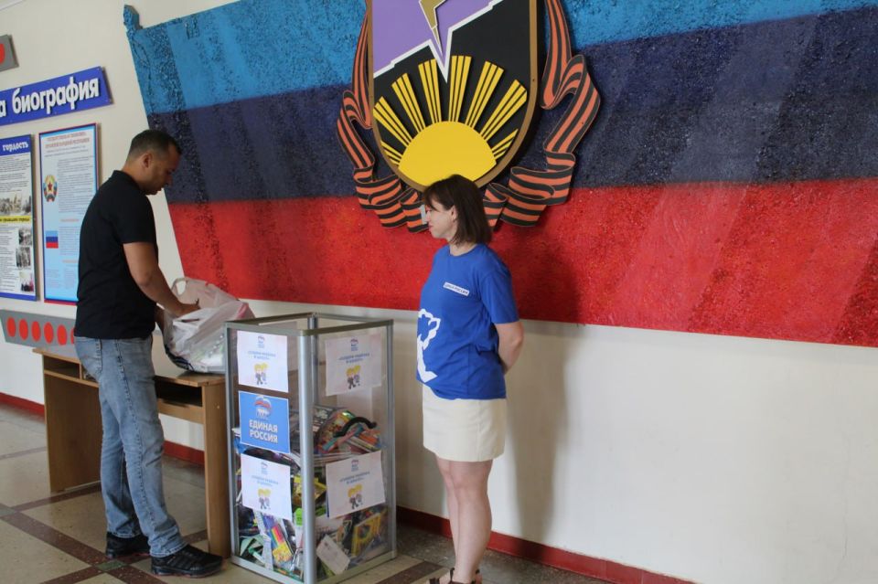Кировские единороссы присоединились к Всероссийской акции «Собери ребенка в школу» Кировские единороссы присоединились к Всероссийской акции «Собери ребенка в школу»