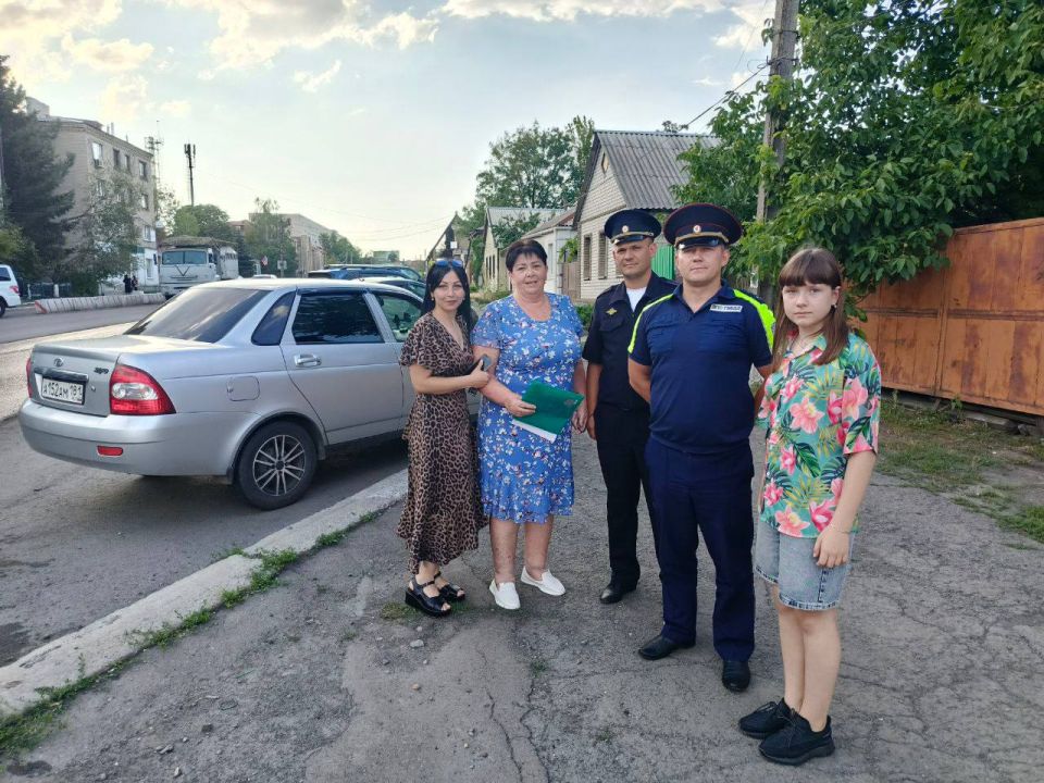 Андрей Рубанцов: Родительский патруль ровеньковских школ не сбавляет обороты в своей важной работе по профилактике дорожно-транспортных происшествий Андрей Рубанцов: Родительский патруль ровеньковских школ не сбавляет обороты в своей важной работе по профилактике дорожно-транспортных происшествий