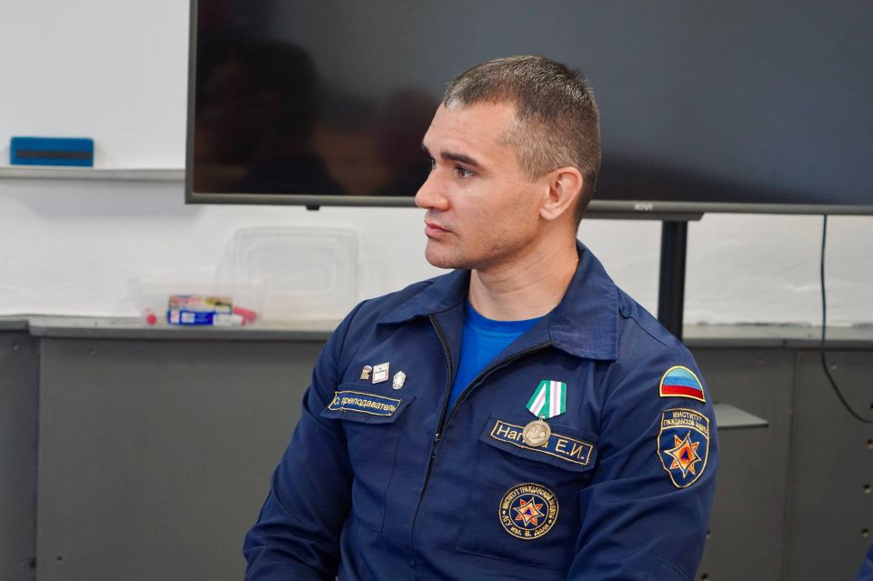 Новый курс для добровольцев от Института гражданской защиты ЛГУ им. В. Даля Новый курс для добровольцев от Института гражданской защиты ЛГУ им. В. Даля