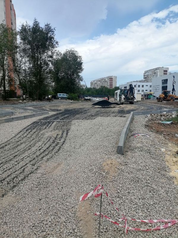 Сергей Цемкало: Сегодня в рамках депутатского контроля посетил посёлок Юбилейное города Луганска, чтобы лично ознакомиться с ходом выполнения мероприятий в рамках муниципального проекта фракции партии "Единая Россия" -... Сергей Цемкало: Сегодня в рамках депутатского контроля посетил посёлок Юбилейное города Луганска, чтобы лично ознакомиться с ходом выполнения мероприятий в рамках муниципального проекта фракции партии "Единая Россия" -...