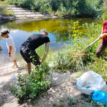 В рамках проведения всероссийской акции «Вода России» Красноталовским отделом жизнеобеспечения, работниками ДК, библиотеки и неравнодушными гражданами с. Красный Деркул было проведено мероприятие по очистке берегов реки... В рамках проведения всероссийской акции «Вода России» Красноталовским отделом жизнеобеспечения, работниками ДК, библиотеки и неравнодушными гражданами с. Красный Деркул было проведено мероприятие по очистке берегов реки...