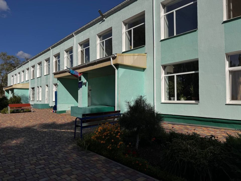 Три года назад Волгоградская область протянула руку помощи Станично-Луганскому округу, и с тех пор взаимодействие активно продолжается по всем направлениям Три года назад Волгоградская область протянула руку помощи Станично-Луганскому округу, и с тех пор взаимодействие активно продолжается по всем направлениям