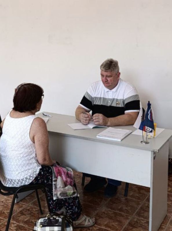 25 июля как депутат партии "ЕДИНАЯ РОССИЯ" провёл приём граждан в городе Северодонецке 25 июля как депутат партии "ЕДИНАЯ РОССИЯ" провёл приём граждан в городе Северодонецке