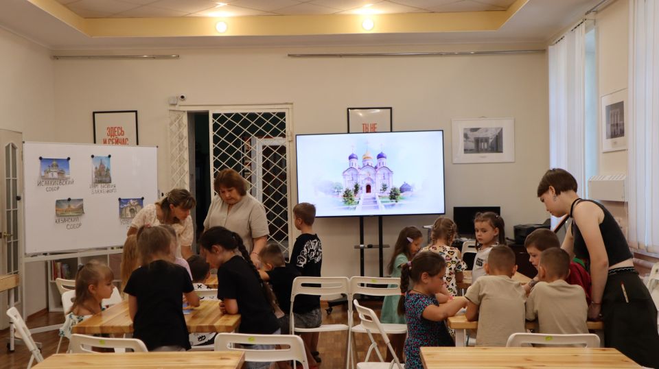 25 июля 2025 года сотрудники музея истории города Ровеньки провели для детей ясли-сада «Ладушки» час духовности «Русь крещёная. Русь православная» 25 июля 2025 года сотрудники музея истории города Ровеньки провели для детей ясли-сада «Ладушки» час духовности «Русь крещёная. Русь православная»