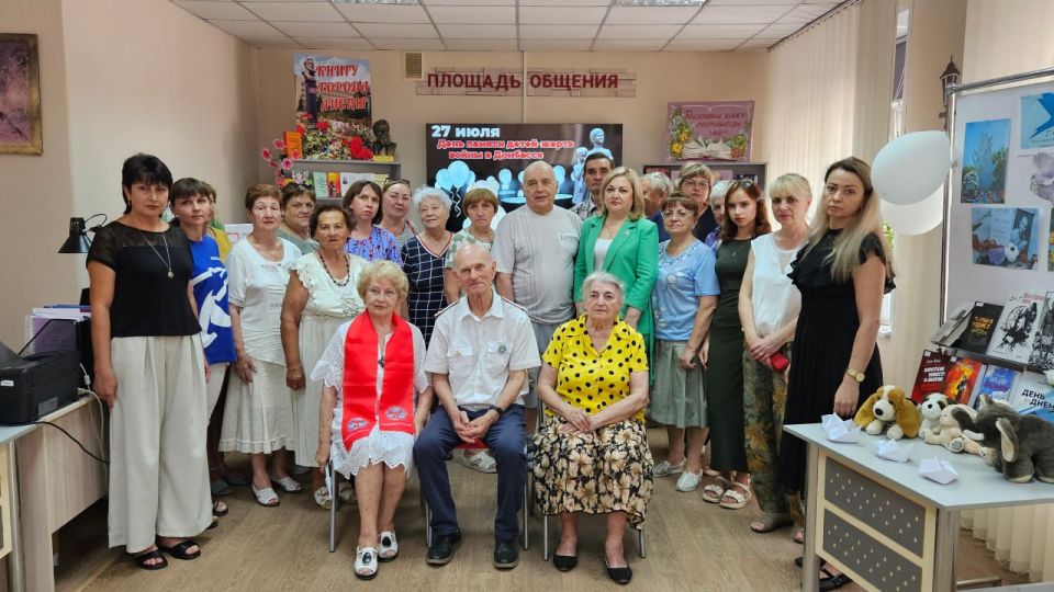 Светлана Гребенькова: Скорбим о погибших детях Донбасса Светлана Гребенькова: Скорбим о погибших детях Донбасса