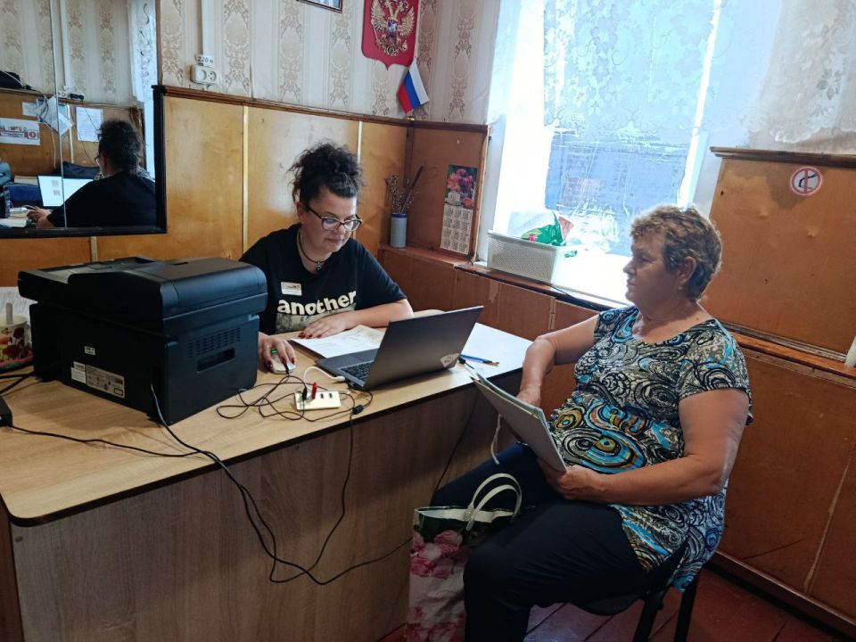 В Старобельском муниципальном округе продолжается работа по обеспечению доступности государственных услуг и социальной инфраструктуры для жителей сельских населённых пунктов В Старобельском муниципальном округе продолжается работа по обеспечению доступности государственных услуг и социальной инфраструктуры для жителей сельских населённых пунктов