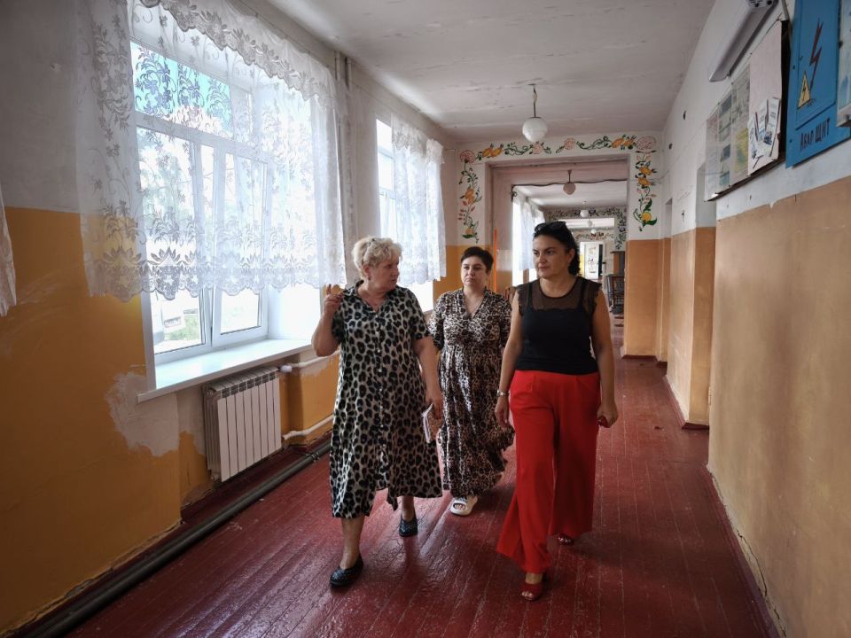 25 июля первый заместитель Главы Брянки Наталья Пшеничнюк, совместно с начальником управления ЖКХ Администрации Андреем Ступко, в рамках подготовки к предстоящему осенне-зимнему периоду, посетили ряд социальных объектов... 25 июля первый заместитель Главы Брянки Наталья Пшеничнюк, совместно с начальником управления ЖКХ Администрации Андреем Ступко, в рамках подготовки к предстоящему осенне-зимнему периоду, посетили ряд социальных объектов...