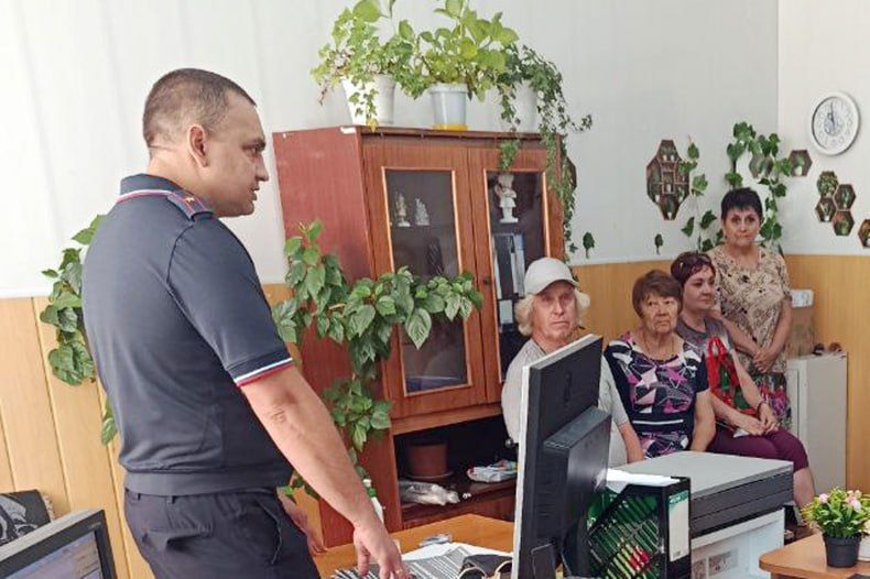 Профилактику преступлений в сфере ИТТ разбирали в пгт Шахтёрский Профилактику преступлений в сфере ИТТ разбирали в пгт Шахтёрский