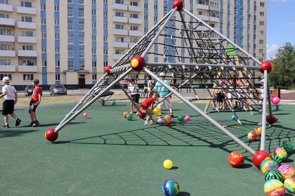 В центре Северодонецка строители завершили восстановление еще одного целостного комплекса для семейного отдыха В центре Северодонецка строители завершили восстановление еще одного целостного комплекса для семейного отдыха