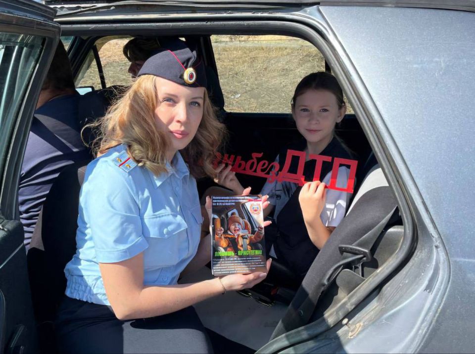 Сотрудники Госавтоинспекции провели профилактические беседы с водителями Сотрудники Госавтоинспекции провели профилактические беседы с водителями