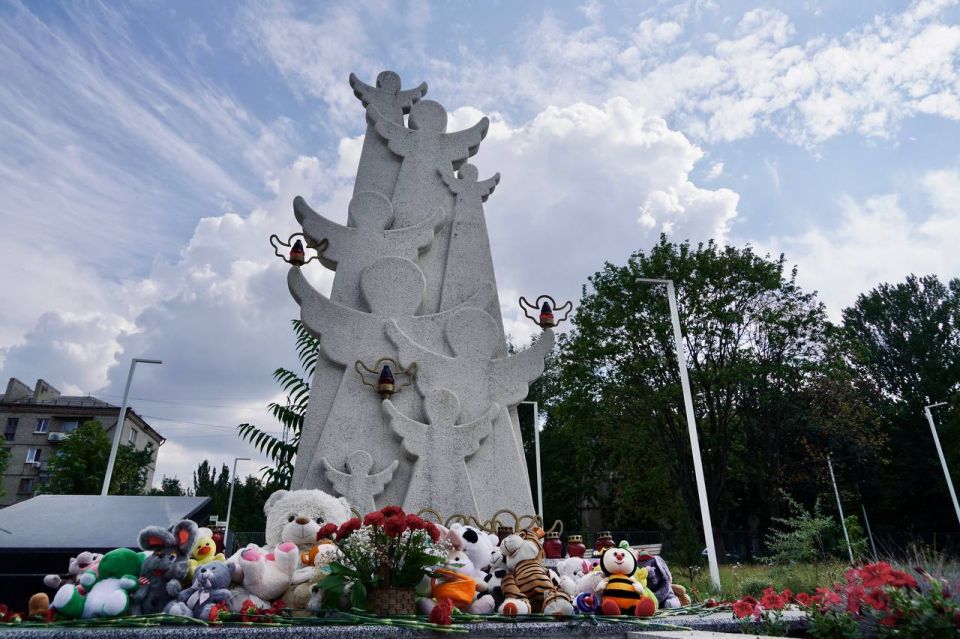 День памяти детей – жертв войны в Донбассе День памяти детей – жертв войны в Донбассе