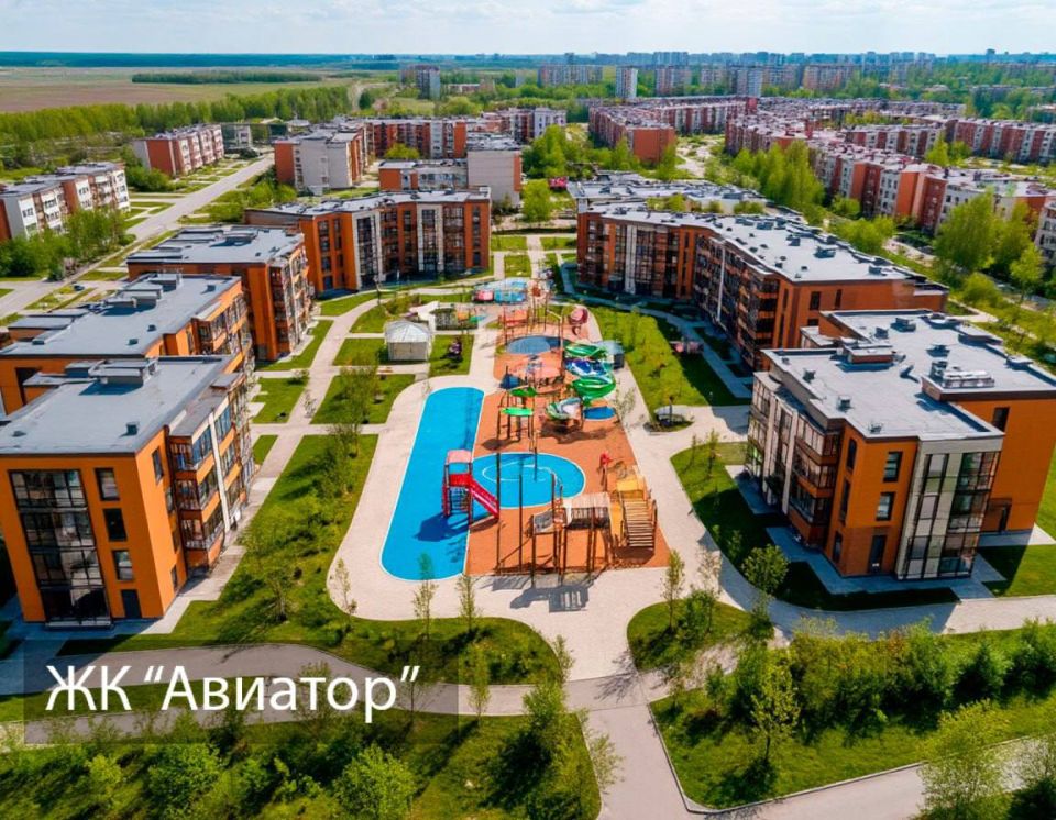 А вот такими представила нейросеть микрорайоны, которые сейчас активно возводятся в ЛНР А вот такими представила нейросеть микрорайоны, которые сейчас активно возводятся в ЛНР
