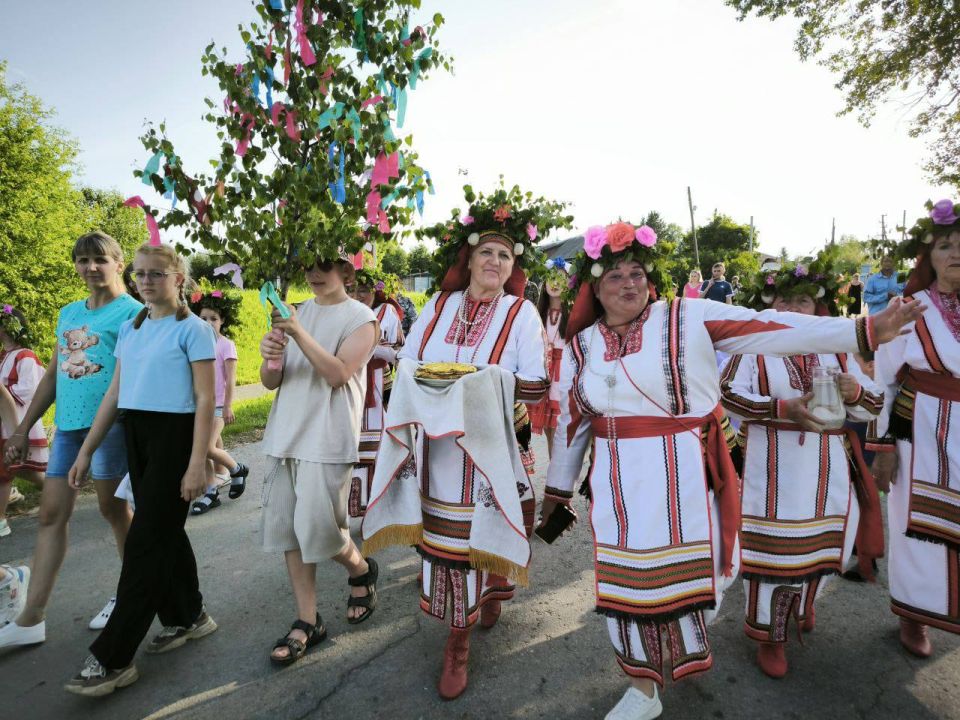 Лето в деревне. Участники конкруса «Российское село» делятся атмосферными фотографиями ярких летних моментов, проведённых в деревенской красоте Лето в деревне. Участники конкруса «Российское село» делятся атмосферными фотографиями ярких летних моментов, проведённых в деревенской красоте