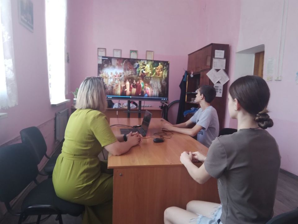 В Новоукраинском клубе прошла литературно-музыкальная программа «Князь Владимир и крещения Руси» В Новоукраинском клубе прошла литературно-музыкальная программа «Князь Владимир и крещения Руси»
