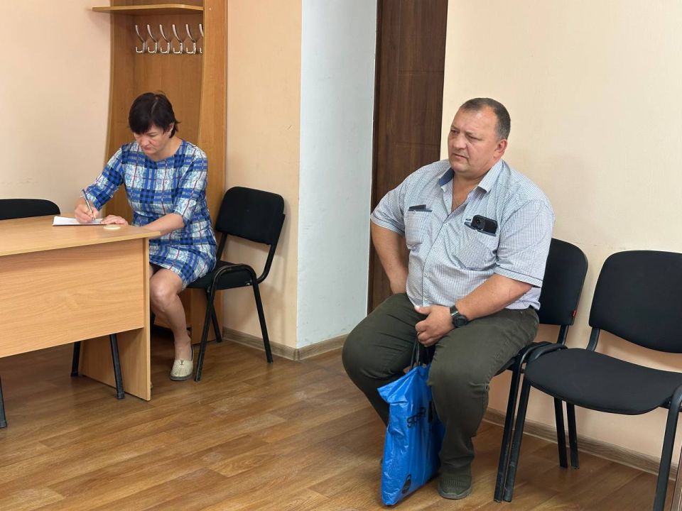 Сегодня Глава городского округа Андрей Рубанцов провел приём граждан по личным вопросам Сегодня Глава городского округа Андрей Рубанцов провел приём граждан по личным вопросам