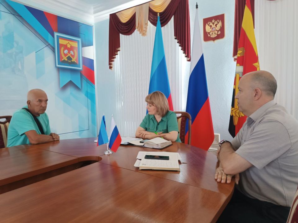 Временно исполняющий полномочия Главы Краснодонского муниципального округа Анна Гончарова провела личный прием граждан Временно исполняющий полномочия Главы Краснодонского муниципального округа Анна Гончарова провела личный прием граждан