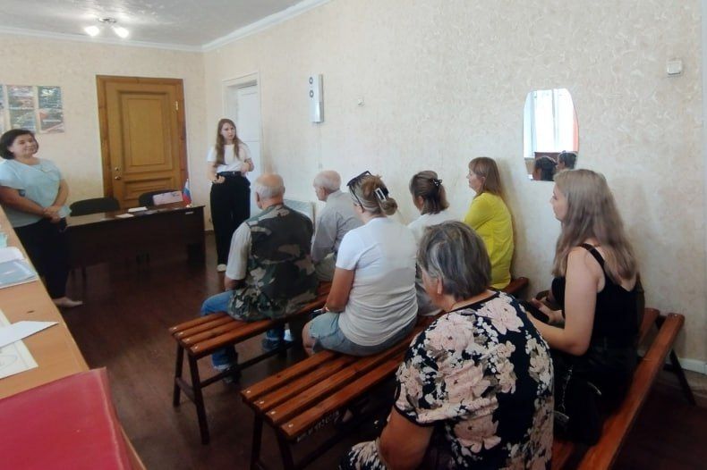 В пгт Калининский прошла встреча жителей с представителями ПСБ В пгт Калининский прошла встреча жителей с представителями ПСБ