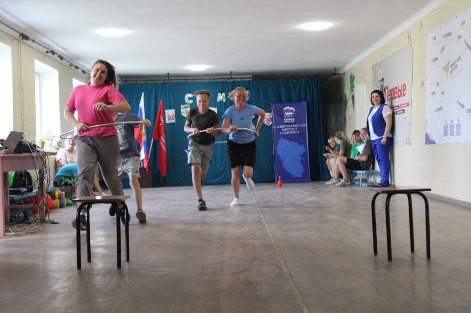 В рамках спортивного марафона «Сила России» и партпроекта «Детский спорт» активисты первичных отделений села Красный Луч и поселка Родаково провели спортивный праздник «Мама, папа, я – спортивная семья» В рамках спортивного марафона «Сила России» и партпроекта «Детский спорт» активисты первичных отделений села Красный Луч и поселка Родаково провели спортивный праздник «Мама, папа, я – спортивная семья»