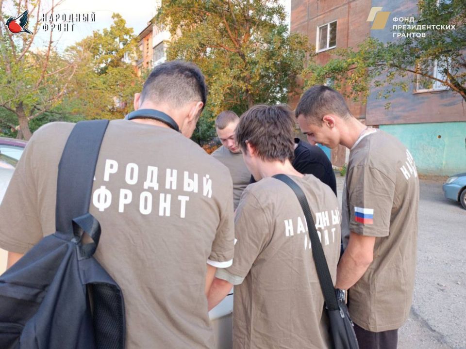 Думаете, активисты Молодёжки НФ в выходные только отдыхают? А вот и нет! Думаете, активисты Молодёжки НФ в выходные только отдыхают? А вот и нет!