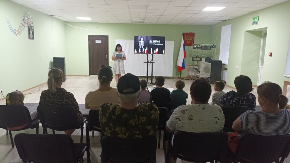 В поселке Лозно-Александровка состоялся Тематический час - реквием День памяти детей-жертв войны в Донбассе «Мир детям Донбасса» В поселке Лозно-Александровка состоялся Тематический час - реквием День памяти детей-жертв войны в Донбассе «Мир детям Донбасса»