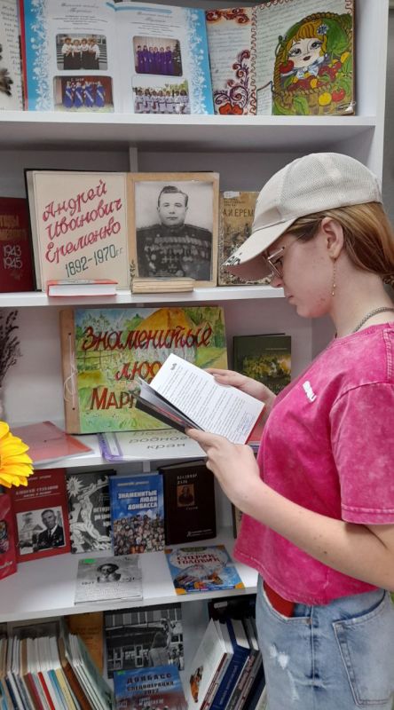 В краеведческом уголке "Библиотечного филиала для детей" МБУ "МЦБС" организована выставка-презентация "Люди, прославившие наш край!" В краеведческом уголке "Библиотечного филиала для детей" МБУ "МЦБС" организована выставка-презентация "Люди, прославившие наш край!"