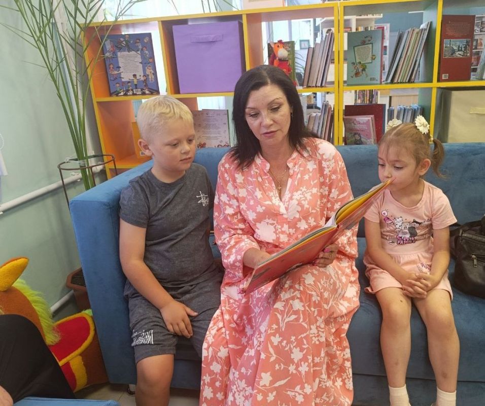 В центральной библиотеке им.Г. Сковороды состоялась литературно-поэтическая гостиная, посвященная дню Крещения Руси В центральной библиотеке им.Г. Сковороды состоялась литературно-поэтическая гостиная, посвященная дню Крещения Руси