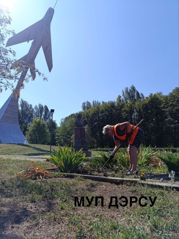 За период с 21 по 25 июля работниками МУП "ДЭРСУ" были выполнены следующие работы: За период с 21 по 25 июля работниками МУП "ДЭРСУ" были выполнены следующие работы: