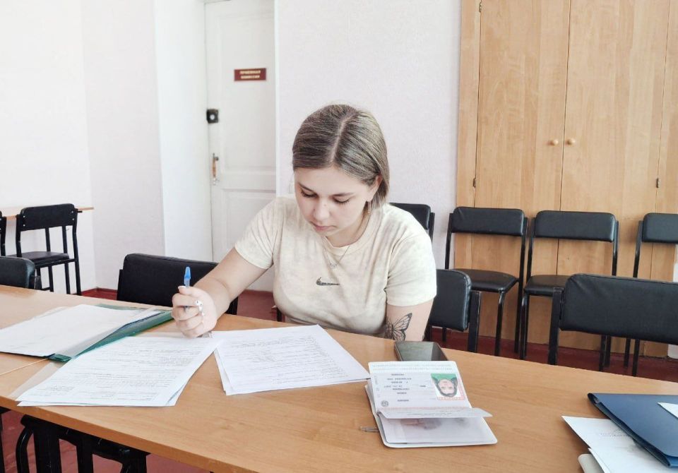 В Брянковском колледже #ЛГПУ продолжается набор абитуриентов на 2025-2026 учебный год! В Брянковском колледже #ЛГПУ продолжается набор абитуриентов на 2025-2026 учебный год!