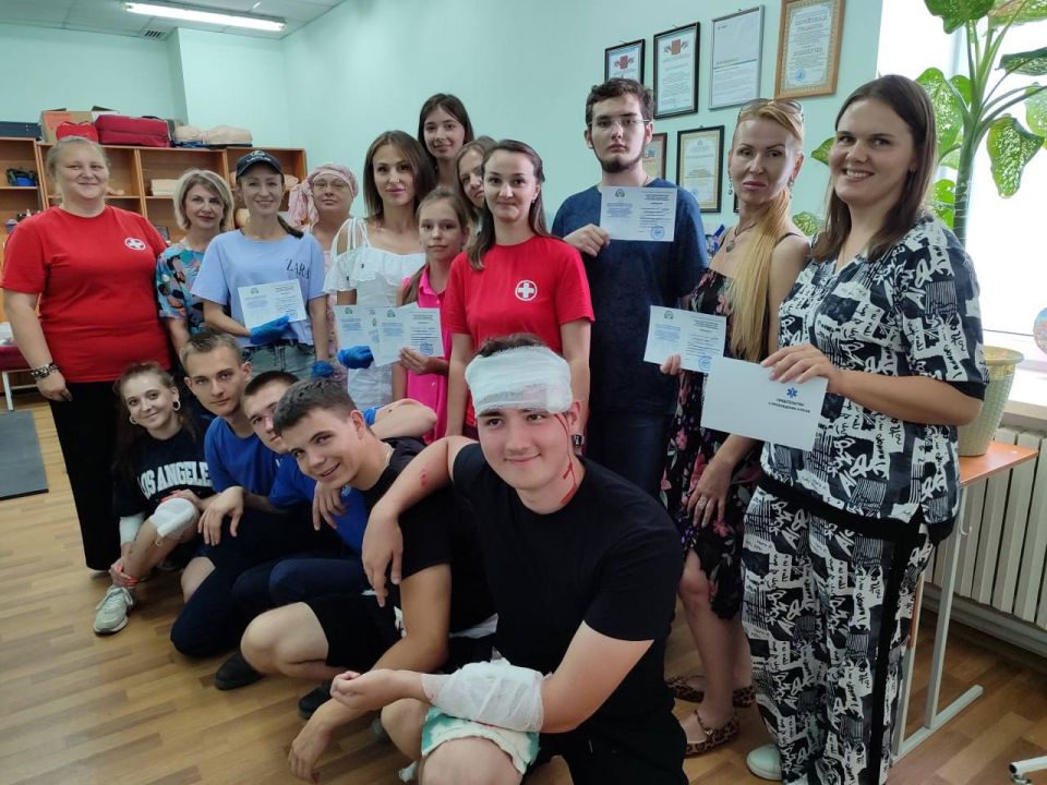 Важные навыки для каждого: в Луганске прошли курсы первой помощи Важные навыки для каждого: в Луганске прошли курсы первой помощи