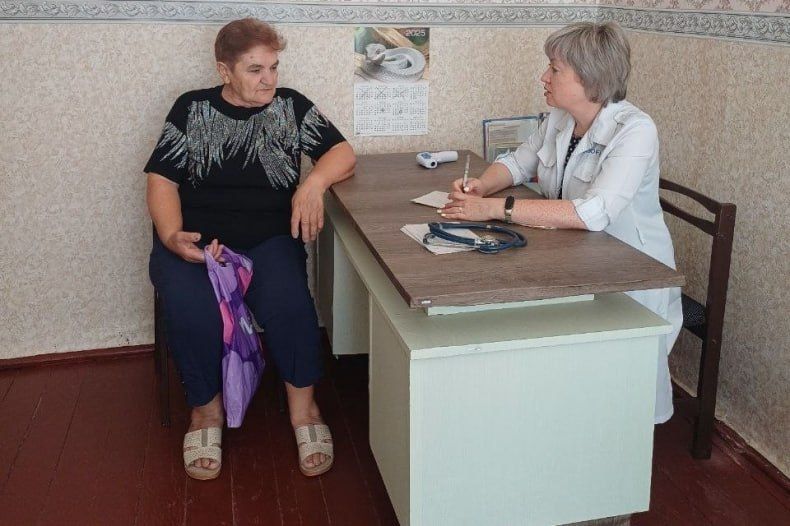 Специалисты из Свердловской ЦГМБ провели выездной прием в селе Дарьино-Ермаковка Специалисты из Свердловской ЦГМБ провели выездной прием в селе Дарьино-Ермаковка