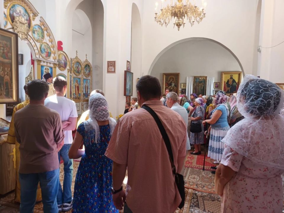 Празднование Крещения Руси в поселке Краснодон Празднование Крещения Руси в поселке Краснодон