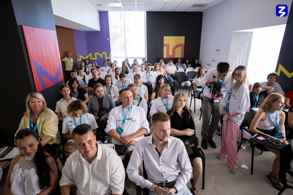 Молодежь ЛНР: возможности и перспективы развития в России Молодежь ЛНР: возможности и перспективы развития в России