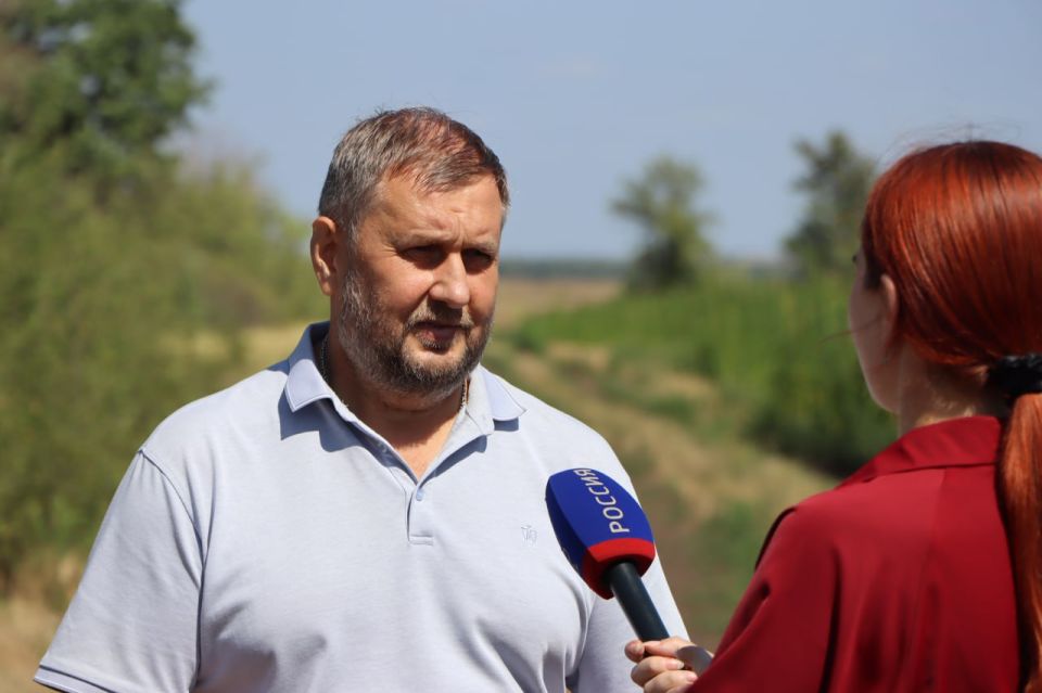 Евгений Бондарь: Впервые в нашем округе появились посевные площади технической конопли Евгений Бондарь: Впервые в нашем округе появились посевные площади технической конопли