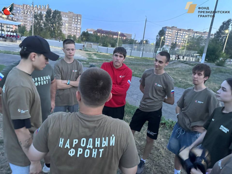 На днях координатор Молодёжки НФ ЛНР посетил Алчевск для встречи с активом! На днях координатор Молодёжки НФ ЛНР посетил Алчевск для встречи с активом!