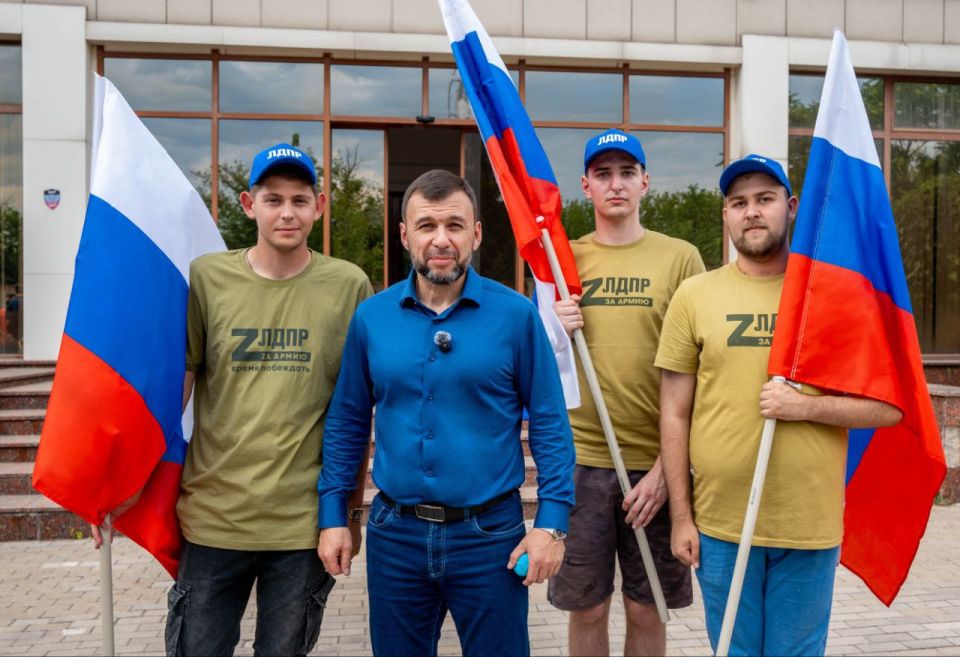 ЛДПР передала в зону СВО технику на сумму более 100 миллионов рублей ЛДПР передала в зону СВО технику на сумму более 100 миллионов рублей