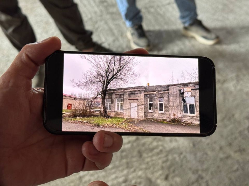 Московские специалисты ремонтируют одно из отделений Республиканской детской клинической больницы Московские специалисты ремонтируют одно из отделений Республиканской детской клинической больницы
