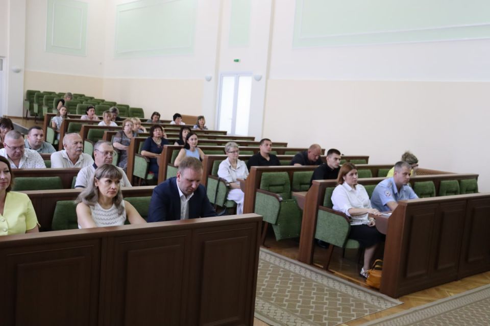 В Антраците состоялось XXXI заседание Совета округа под председательством Виктории Сошиной В Антраците состоялось XXXI заседание Совета округа под председательством Виктории Сошиной