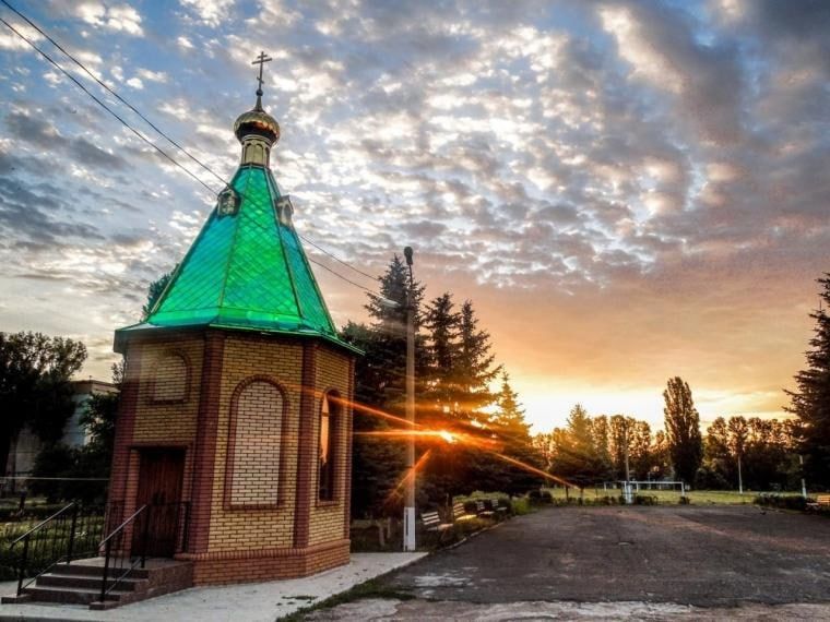 В Омске создают мозаичное панно для часовни гимназии №11 г. Стаханова В Омске создают мозаичное панно для часовни гимназии №11 г. Стаханова