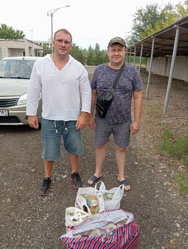 21.07.2025 члены молодежной палаты при Совете депутатов города Рубежное организовали сбор и передачу гуманитарной помощи в виде продуктов на прифронтовые территории 21.07.2025 члены молодежной палаты при Совете депутатов города Рубежное организовали сбор и передачу гуманитарной помощи в виде продуктов на прифронтовые территории