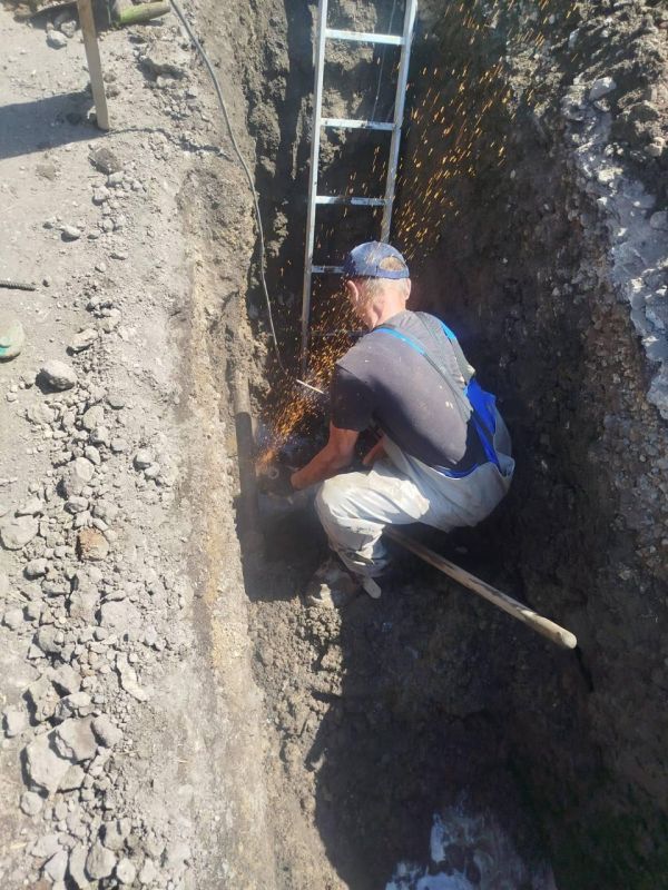 Ульяновские коммунальщики восстановили водоснабжение в Лутугинском муниципальном округе Ульяновские коммунальщики восстановили водоснабжение в Лутугинском муниципальном округе