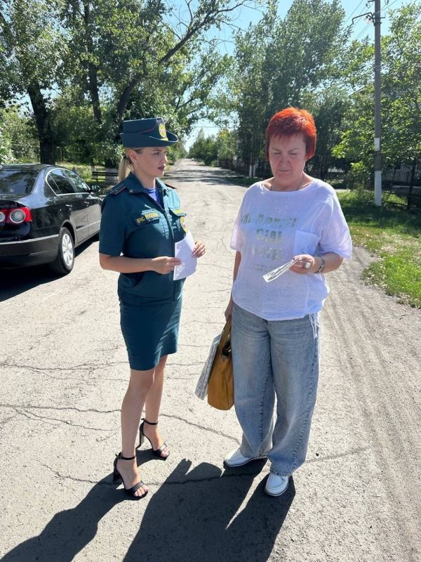 Сотрудники Государственного пожарного надзора на постоянной основе проводят профилактические рейды по предотвращению пожаров Сотрудники Государственного пожарного надзора на постоянной основе проводят профилактические рейды по предотвращению пожаров