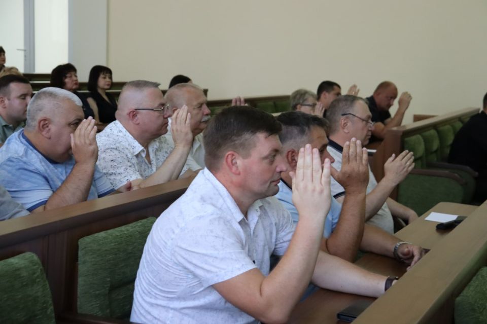 В Антраците состоялось XXXI заседание Совета округа под председательством Виктории Сошиной В Антраците состоялось XXXI заседание Совета округа под председательством Виктории Сошиной