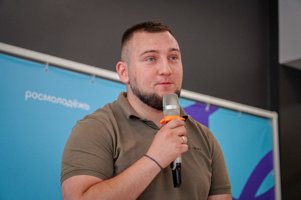 Хорошие истории не заканчиваются, а перерастают во что-то большее Хорошие истории не заканчиваются, а перерастают во что-то большее