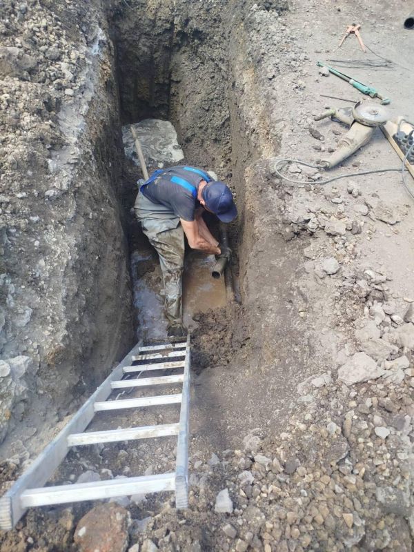 Ульяновские коммунальщики восстановили водоснабжение в Лутугинском муниципальном округе Ульяновские коммунальщики восстановили водоснабжение в Лутугинском муниципальном округе