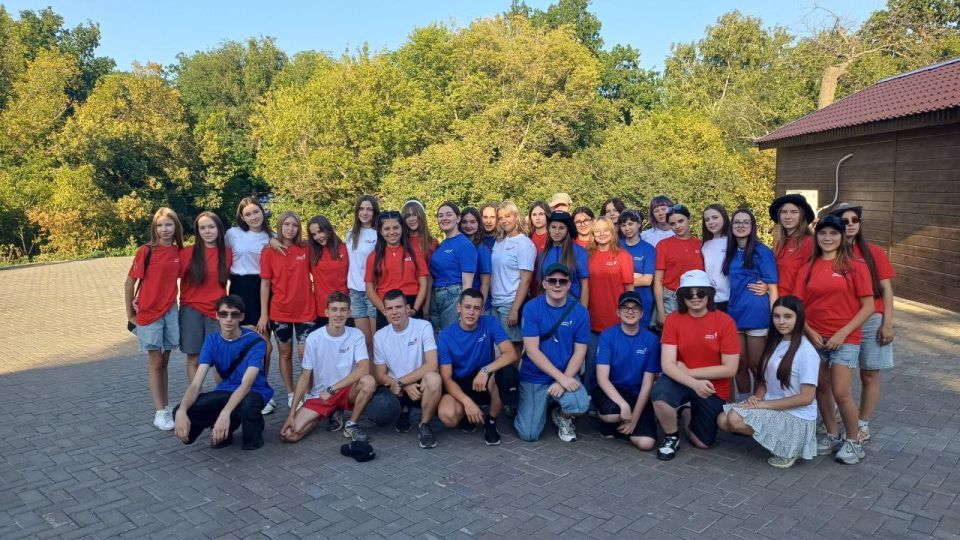 В стенах детского лагеря "Орлёнок" Волгоградской области стартовала межрегиональная профильная смена под названием: "Будь Первым!", в которой принимают участие ребята из Станично-Луганского округа В стенах детского лагеря "Орлёнок" Волгоградской области стартовала межрегиональная профильная смена под названием: "Будь Первым!", в которой принимают участие ребята из Станично-Луганского округа
