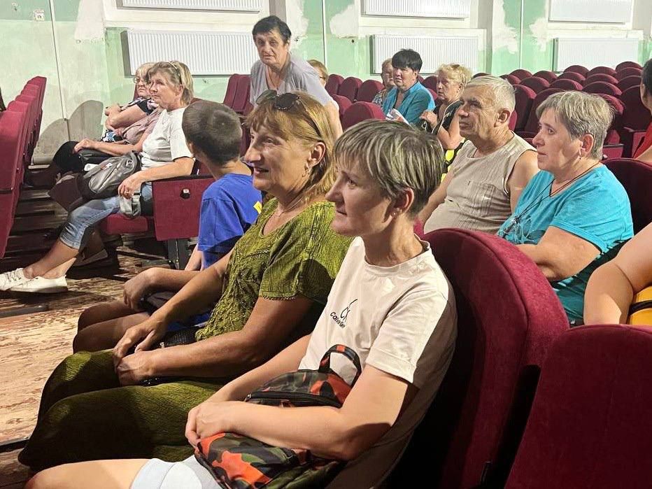 Кинопоказ в Петровке: «ЕДИНАЯ РОССИЯ» представила биографический фильм о спорте Кинопоказ в Петровке: «ЕДИНАЯ РОССИЯ» представила биографический фильм о спорте