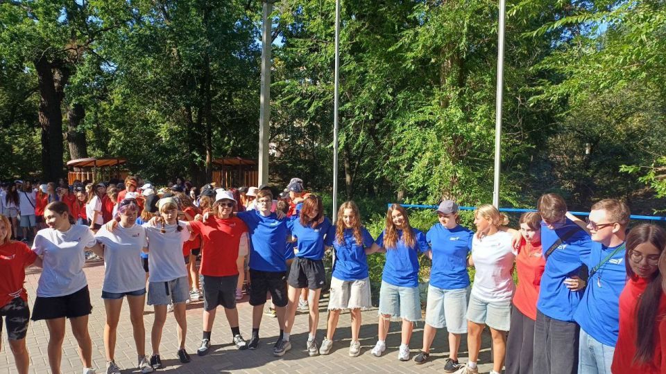 Международный день дружбы в лагере "Орлёнок" Волгоградской области! Мы от всей души поздравляем всех наших орлят с этим замечательным праздником Международный день дружбы в лагере "Орлёнок" Волгоградской области! Мы от всей души поздравляем всех наших орлят с этим замечательным праздником