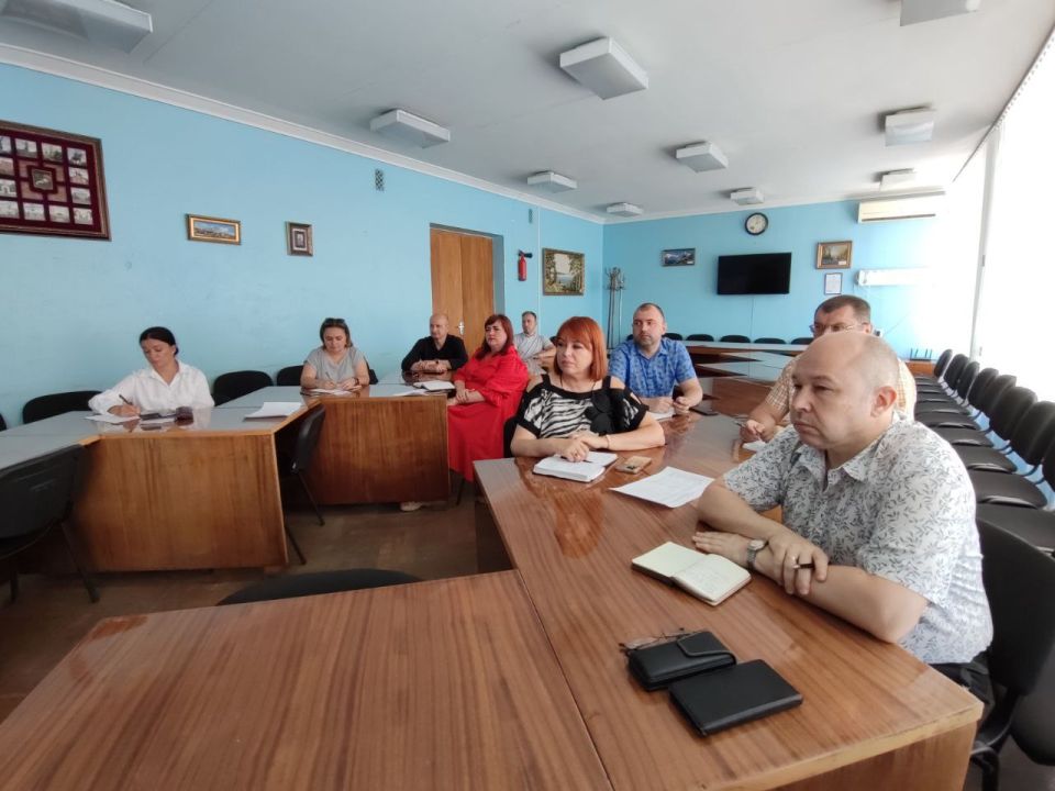 Константин Бутримов: Заседание Оргкомитета Национальной премии «Человек труда» в ЛНР: Утверждены критерии и сроки регионального этапа Константин Бутримов: Заседание Оргкомитета Национальной премии «Человек труда» в ЛНР: Утверждены критерии и сроки регионального этапа
